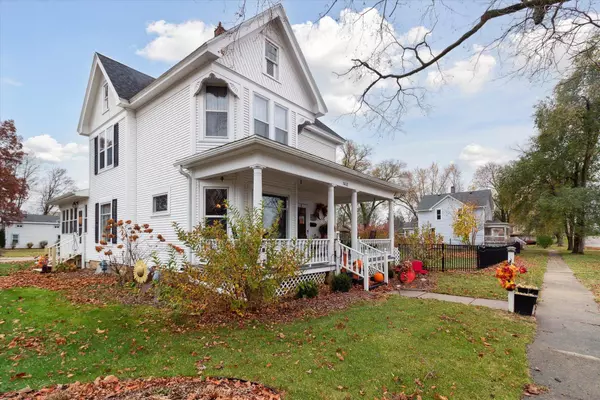 1402 E 2nd Avenue, Brodhead, WI 53520