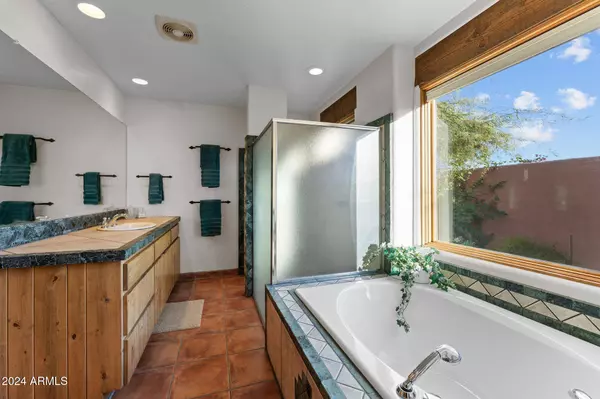 1220 S CAMINO COBRE Drive, Wickenburg, AZ 85390