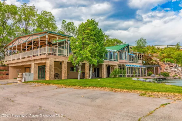 8700 Co Rd 300, Parachute, CO 81635