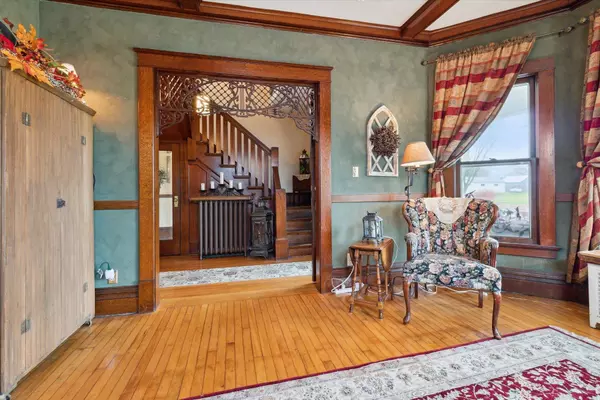 1402 E 2nd Avenue, Brodhead, WI 53520