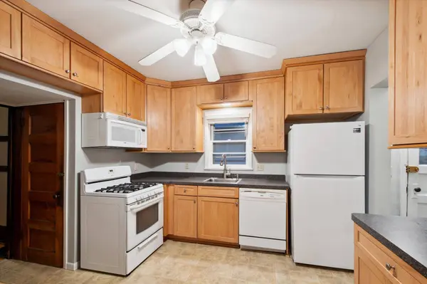 2307 Ione ST, Roseville, MN 55113