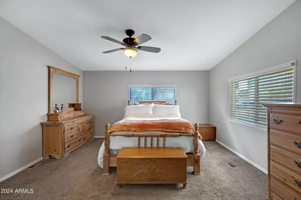 944 E TALL PINE Street, San Tan Valley, AZ 85140