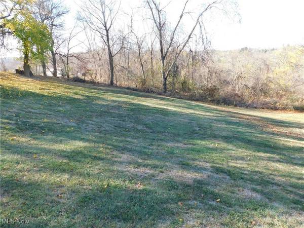 67700 Graham RD, St. Clairsville, OH 43950