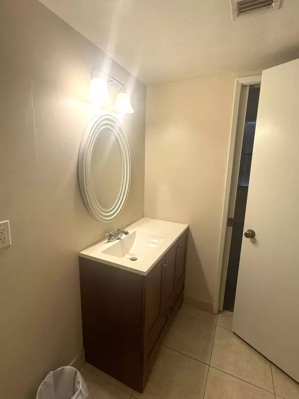 950 Egret CIR 5401, Delray Beach, FL 33444