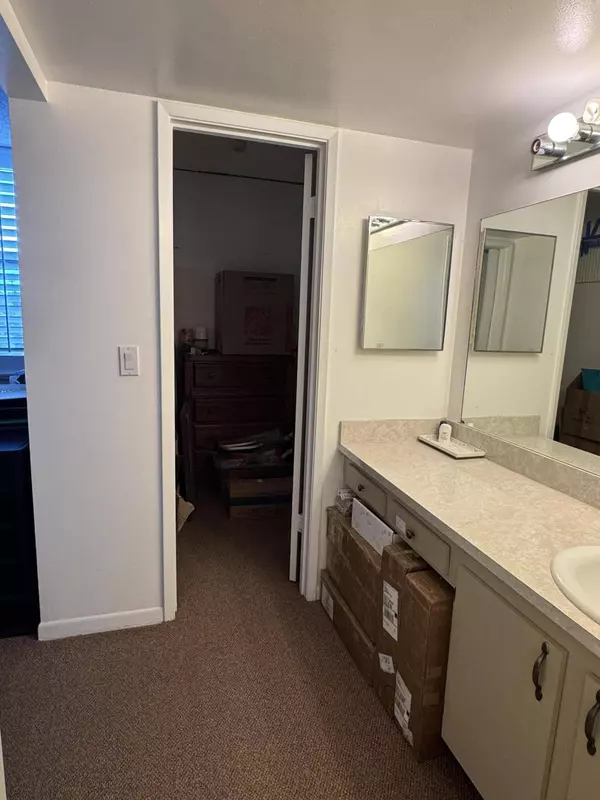 825 Egret CIR 410, Delray Beach, FL 33444