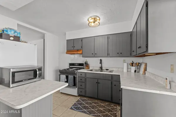 22890 W HILLCREST Drive, Congress, AZ 85332