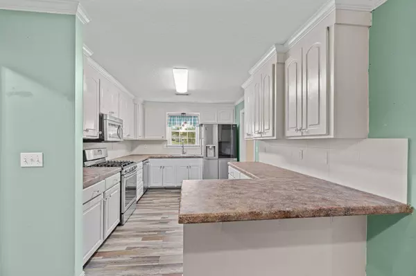 2 Pecanwood Dr., Petal, MS 39465