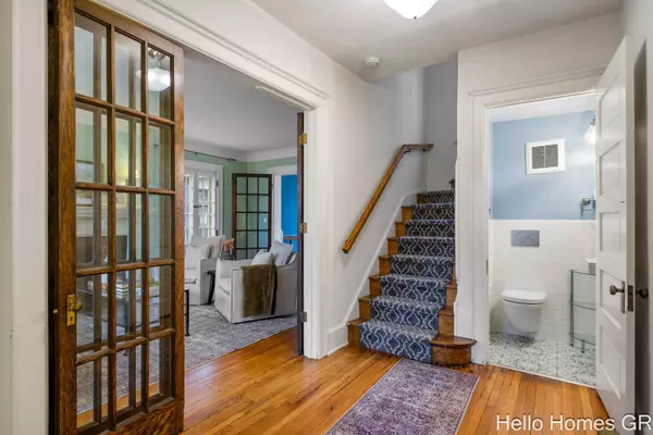 563 Union SE Avenue, Grand Rapids, MI 49503