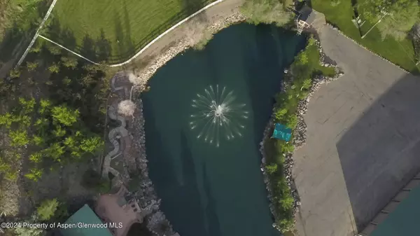 8700 Co Rd 300, Parachute, CO 81635