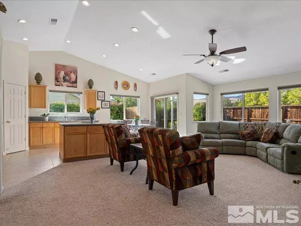 9377 Mustang Trail Drive, Reno, NV 89506