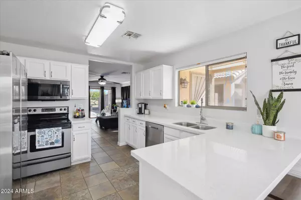 2447 N 114TH Lane, Avondale, AZ 85392