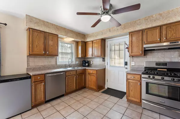 1767 Selo DR, Schererville, IN 46375