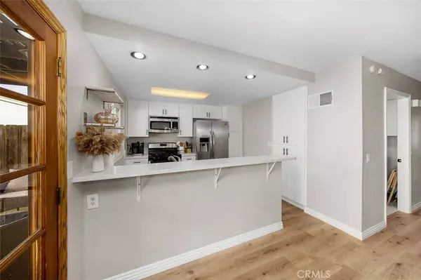 7819 Rancho Fanita DR #F, Santee, CA 92071