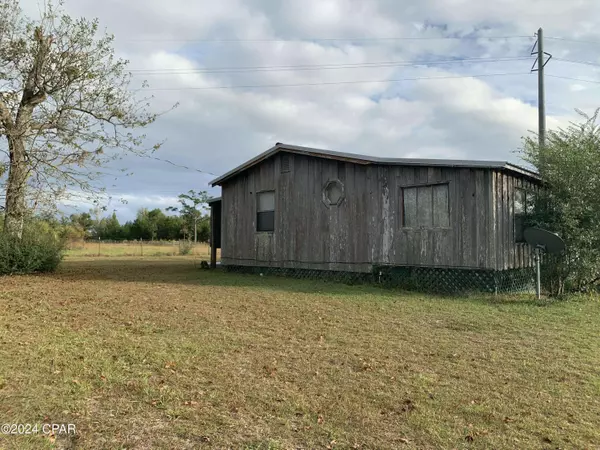 20521 NW Gaston Spivey, Altha, FL 32421