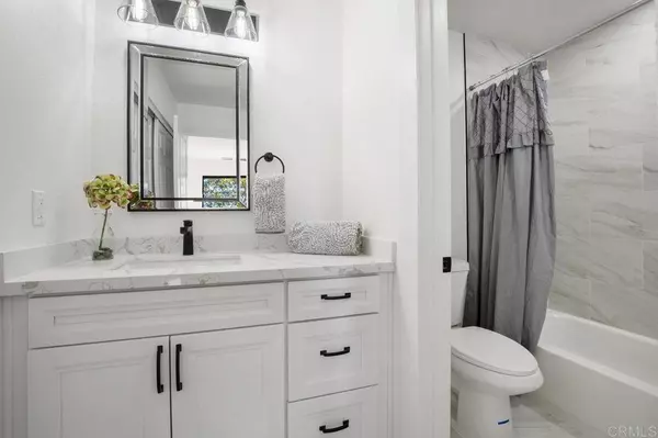 7845 Golfcrest Drive #27, San Diego, CA 92119