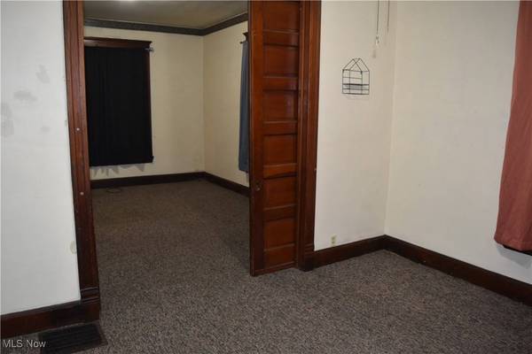 13 & 15 S 10th ST, Martins Ferry, OH 43935