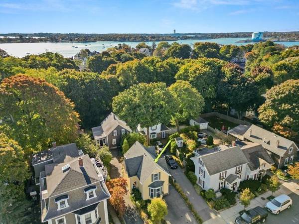 25 Lovett St, Beverly, MA 01915