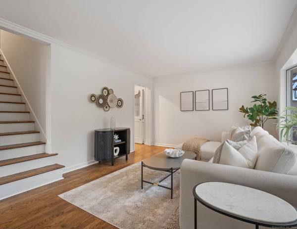 80 Sasapequan Road, Fairfield, CT 06824