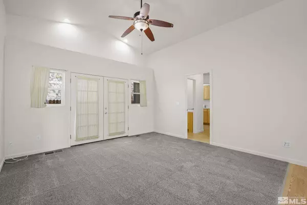 328 Roberts St, Reno, NV 89502