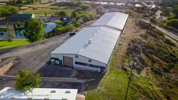 8700 Co Rd 300, Parachute, CO 81635