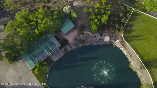 8700 Co Rd 300, Parachute, CO 81635