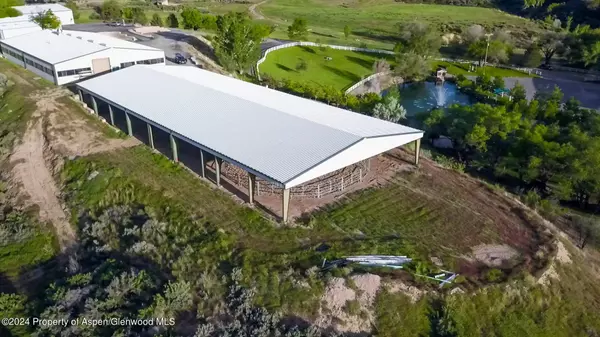 8700 Co Rd 300, Parachute, CO 81635