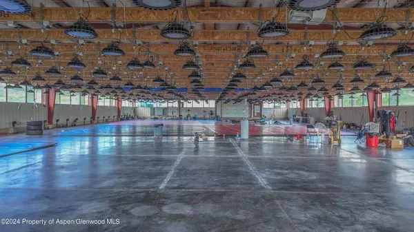 8700 Co Rd 300, Parachute, CO 81635