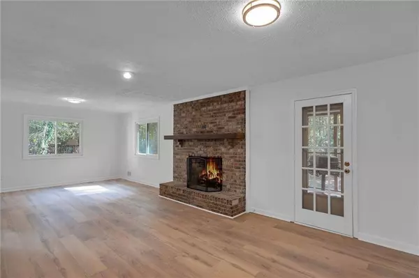 1555 Kon Tiki LN, Jonesboro, GA 30236