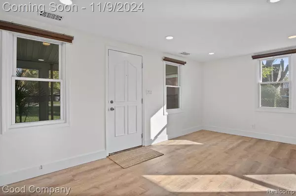 62 ANDRESEN, Hazel Park, MI 48030