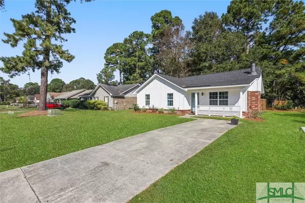 152 S Robinhood DR, Savannah, GA 31406