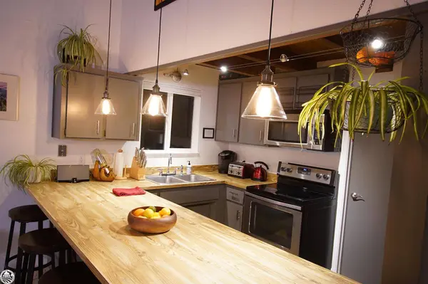 21027 Iris Court, Groveland, CA 95321-9551