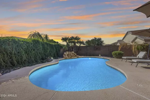 8723 E HILLVIEW Street, Mesa, AZ 85207