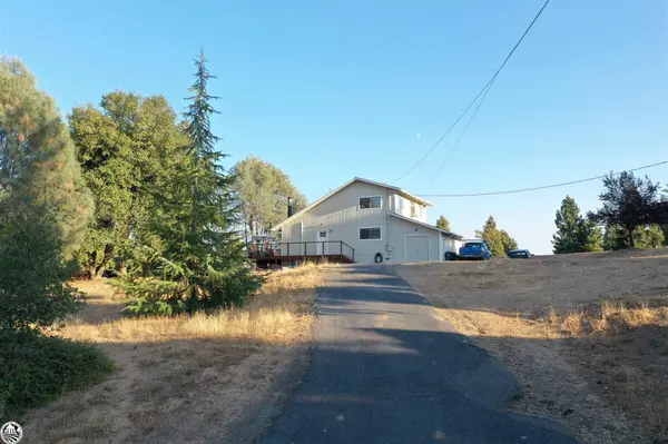 21027 Iris Court, Groveland, CA 95321-9551