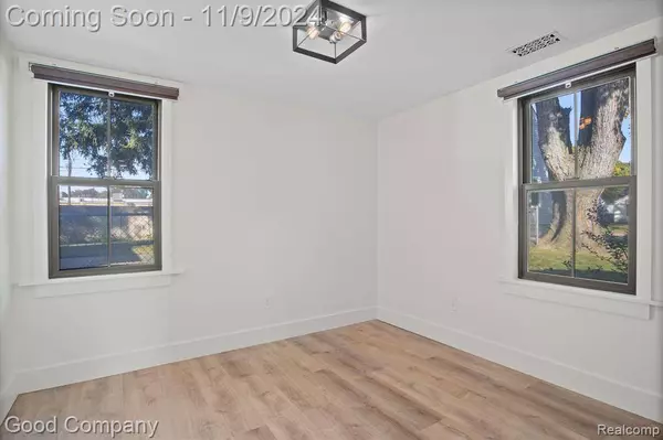 62 ANDRESEN, Hazel Park, MI 48030