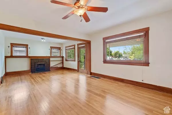 1042 EMERSON AVE, Salt Lake City, UT 84105