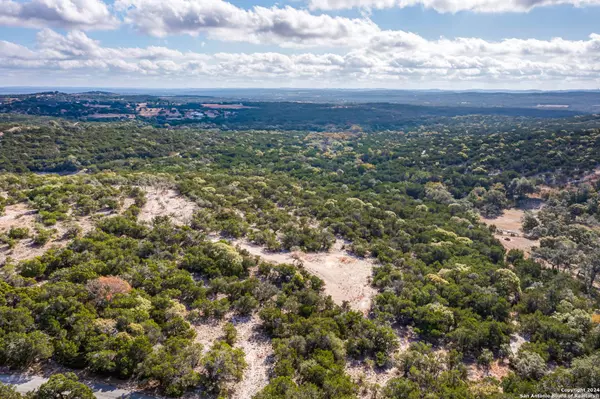 50 THUNDER CREEK RD, Boerne, TX 78006