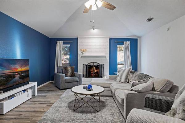 2846 Southridge Drive, Grapevine, TX 76051