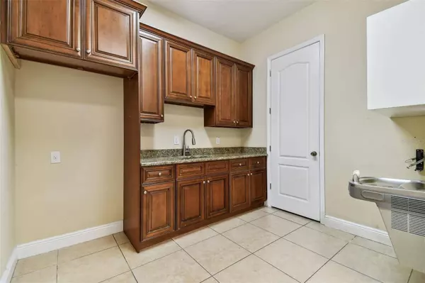 9418 BALM RIVERVIEW RD, Riverview, FL 33569