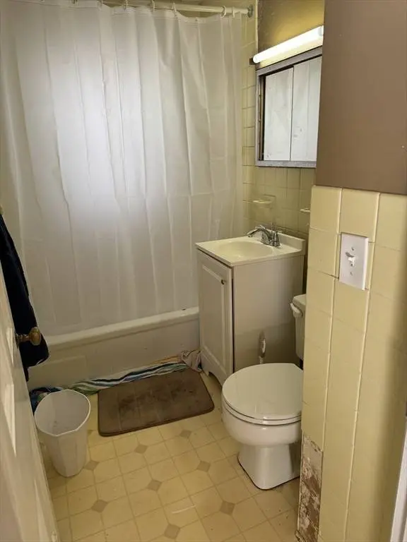 4 Benjamin Road, Worcester, MA 01602