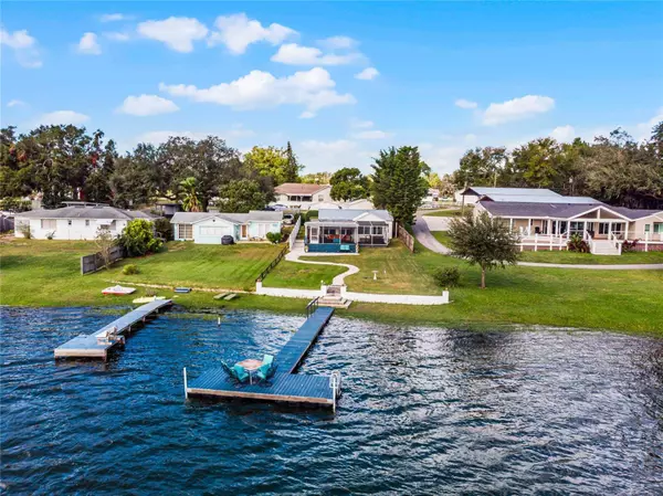 325 LAKEFRONT CT, Eustis, FL 32726