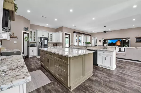 21215 Big Buck DR, Cleveland, TX 77328