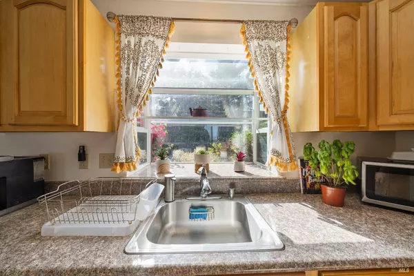 5991 Rose Arbor AVE, San Pablo, CA 94806