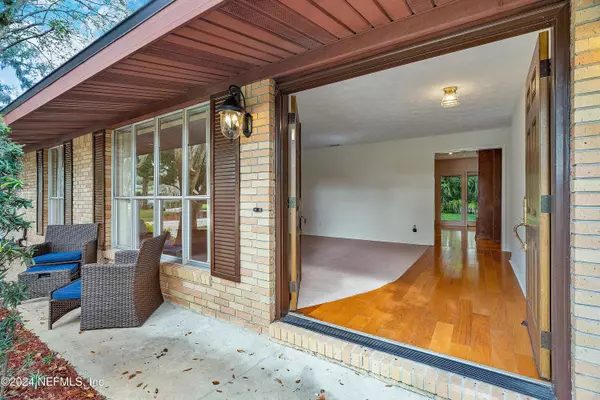 3701 RIVER HALL DR, Jacksonville, FL 32217