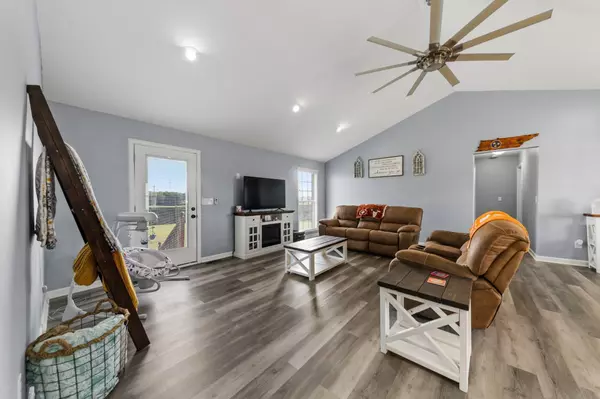 972 Presley Cir, Mount Pleasant, TN 38474