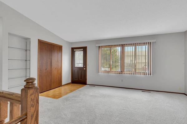 8791 Goldenrod LN N, Maple Grove, MN 55369