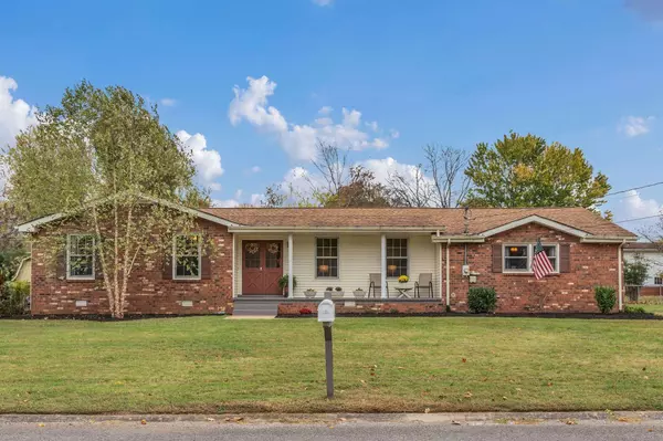 106 Trousdale Dr, Hendersonville, TN 37075