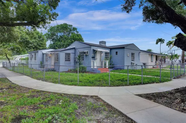 3199 SW 26th St, Miami, FL 33133