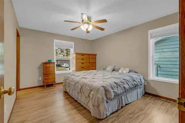 1162 Duck Creek DR, Iowa City, IA 52246