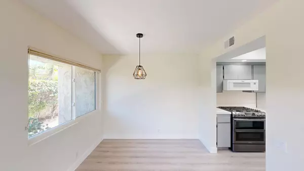 1111 E Ramon RD #46, Palm Springs, CA 92264