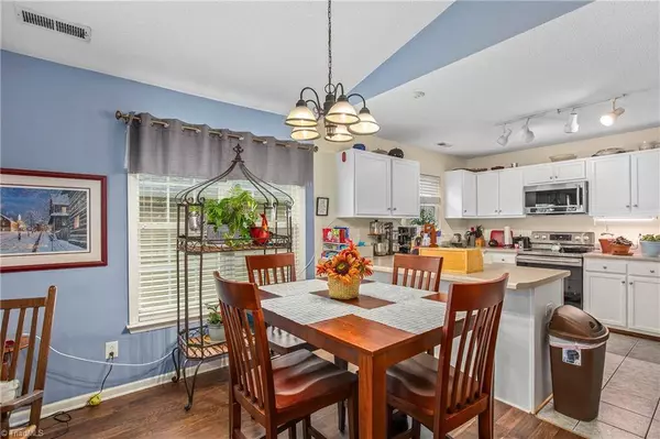 4821 Lighthouse CT, Winston-salem, NC 27127